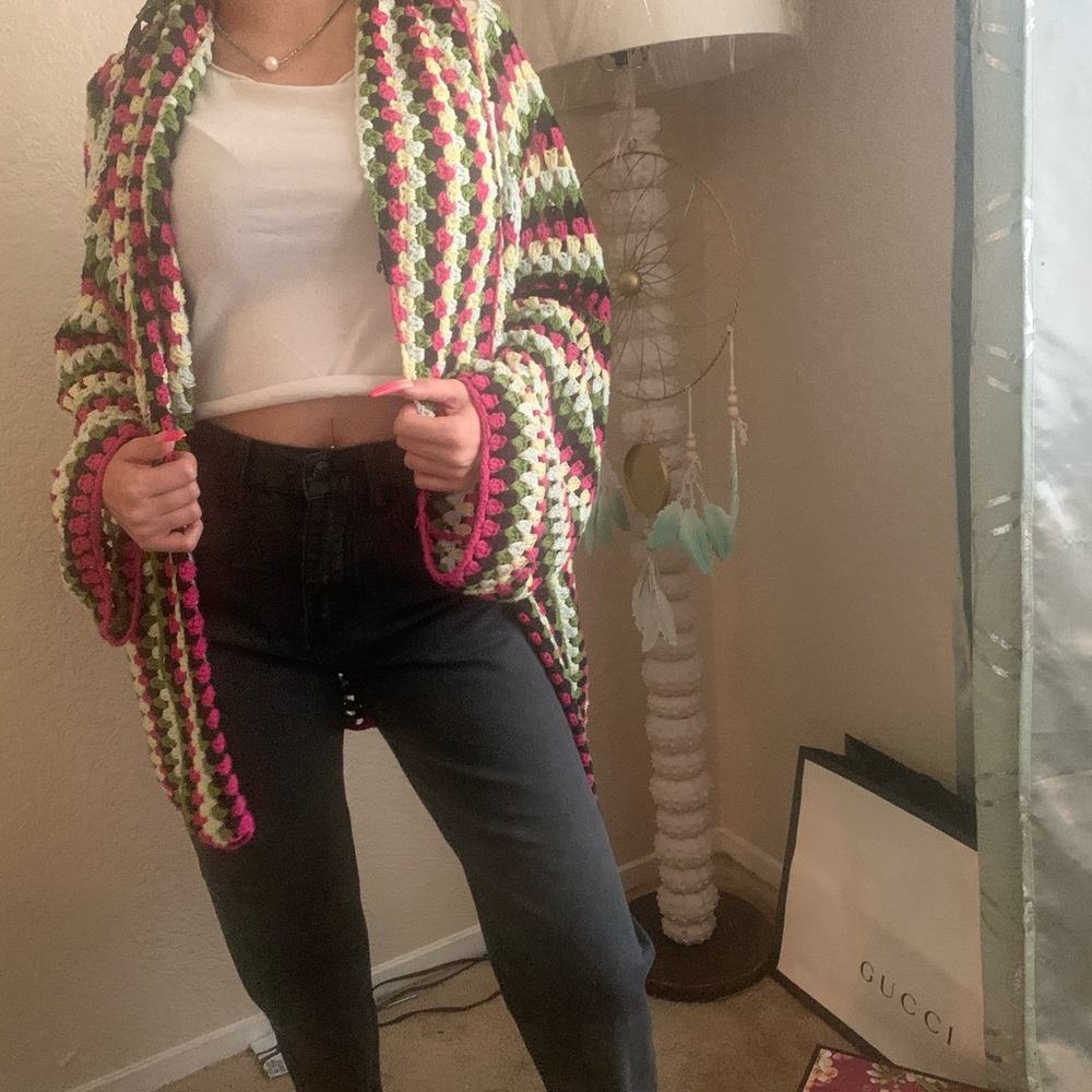 Cardigan - Picture 5 of 8
